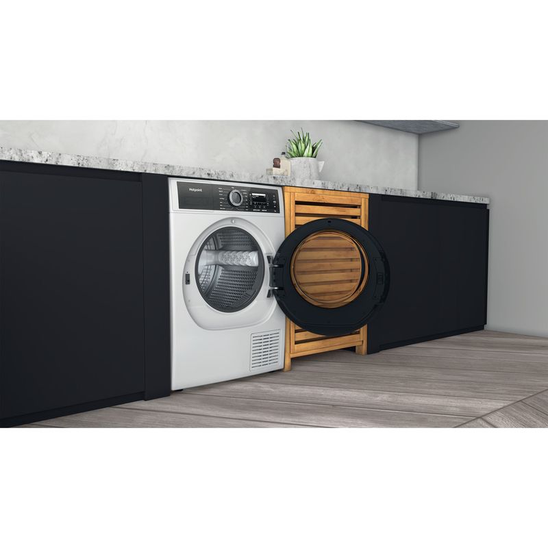 Hotpoint-Dryer-H8-D94WB-UK-White-Lifestyle-perspective-open