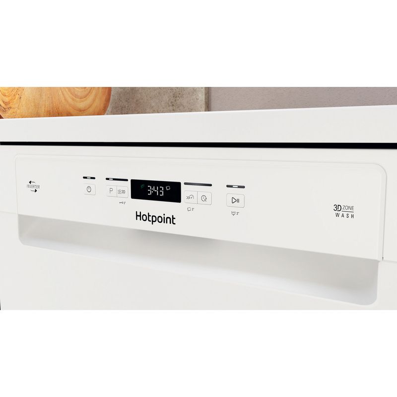 Hotpoint Dishwasher Freestanding HFC 3C26 W C UK Freestanding E Lifestyle control panel