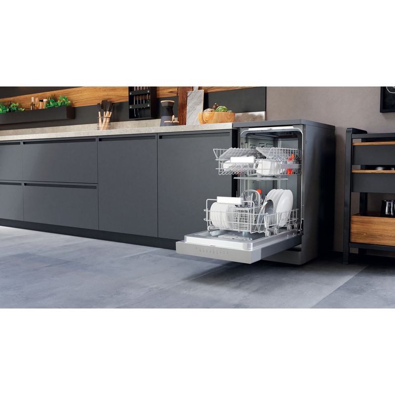 Hotpoint Dishwasher Freestanding HSFO 3T223 W X UK N Freestanding E Lifestyle perspective open