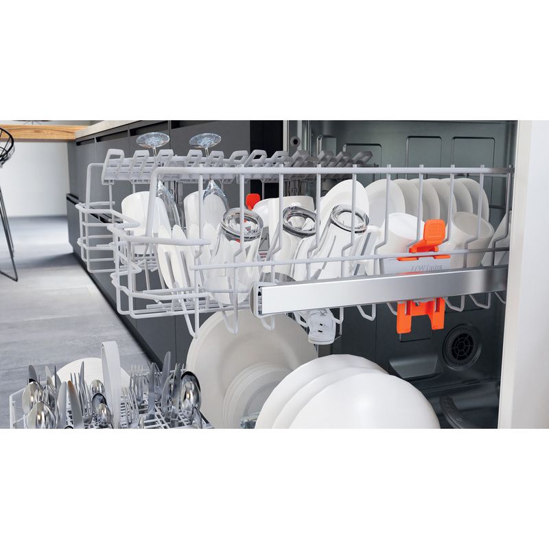 Hotpoint hfc2b19 standard store dishwasher