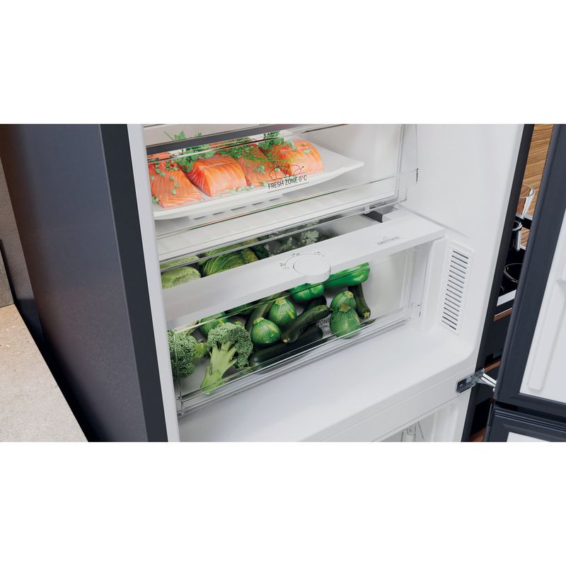 Freestanding fridge freezer Hotpoint H7X 93T SK
