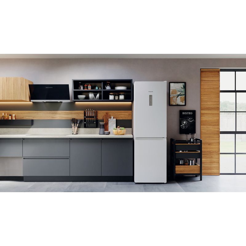 Hotpoint Fridge Freezer Freestanding H5X 82O W White 2 doors Lifestyle frontal