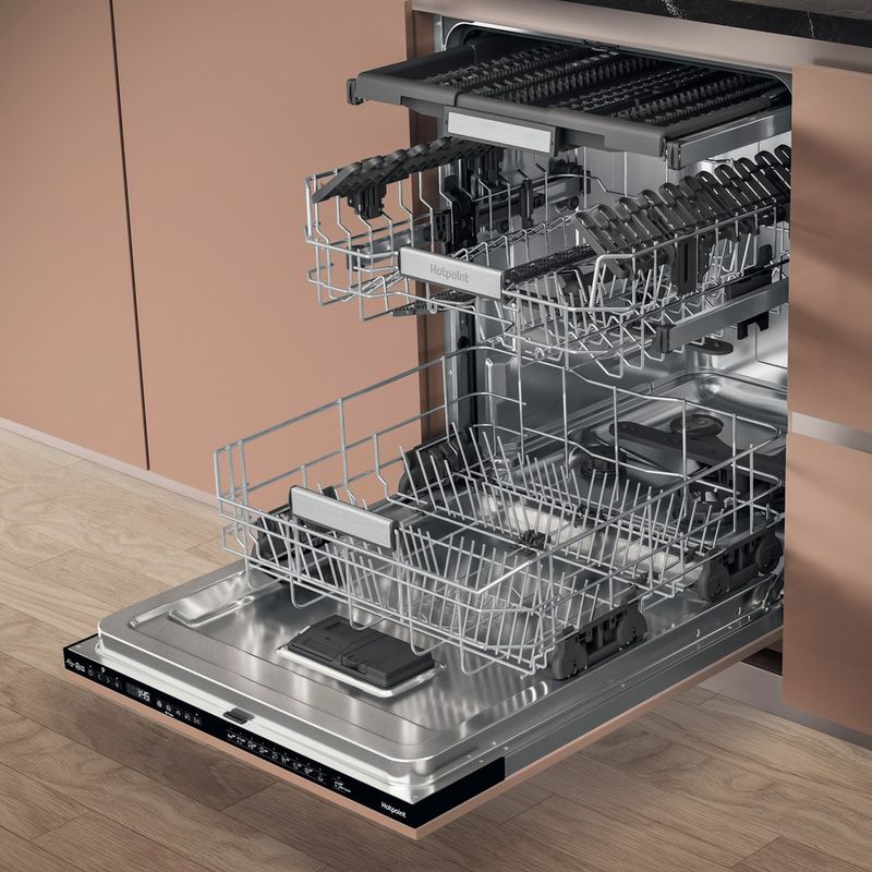 Hotpoint-Dishwasher-Built-in-H7I-HP42-L-UK-Full-integrated-C-Perspective-open
