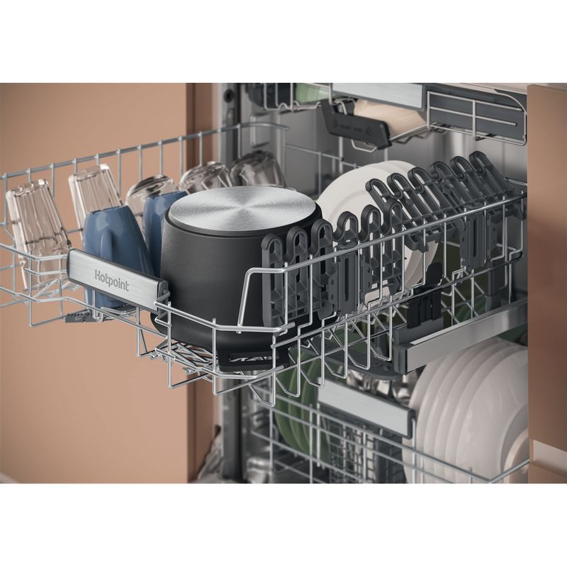Hotpoint Dishwasher Built-in H8I HP42 L UK Full-integrated C Lifestyle detail