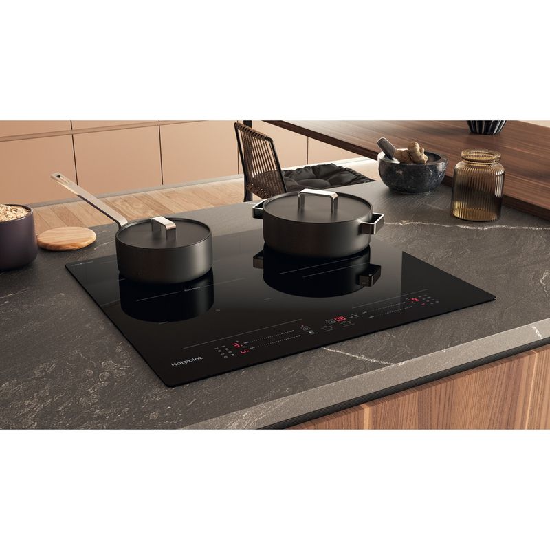 Hotpoint HOB TS 3560F CPNE Black Induction vitroceramic Lifestyle perspective