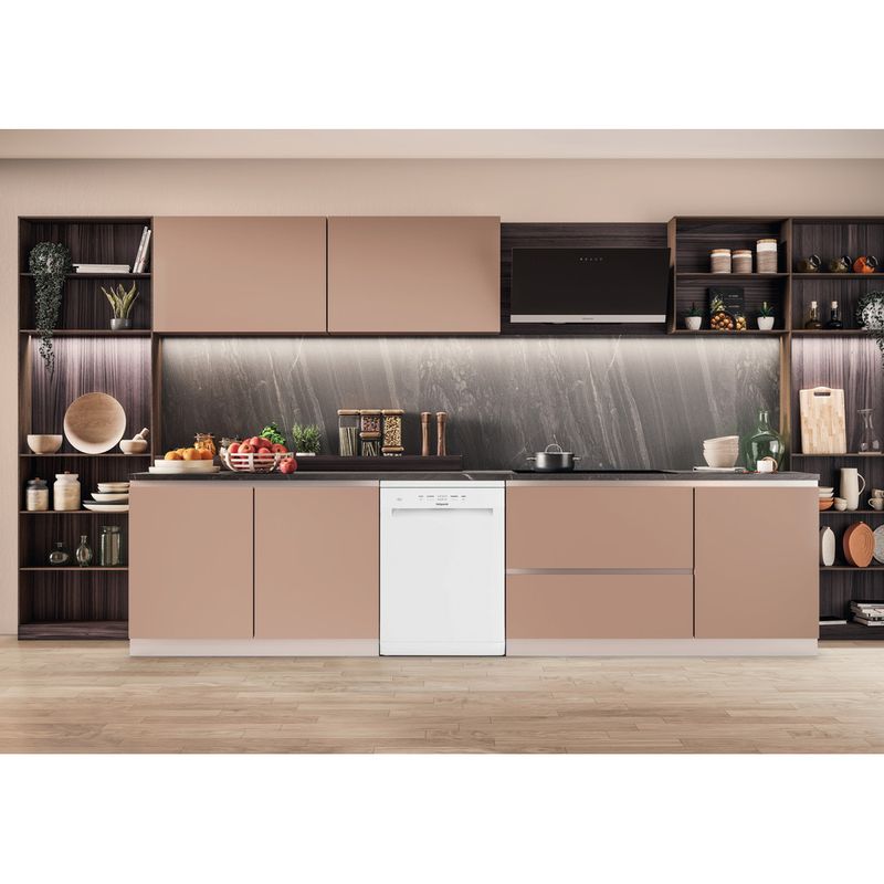 Hotpoint Dishwasher Freestanding H2F HL626  UK Freestanding E Lifestyle frontal