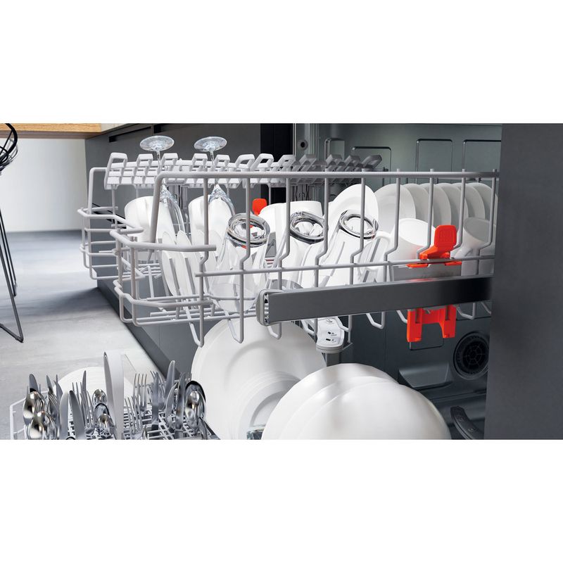 Hotpoint Dishwasher Built-in H3B L626 X UK Half-integrated E Lifestyle detail