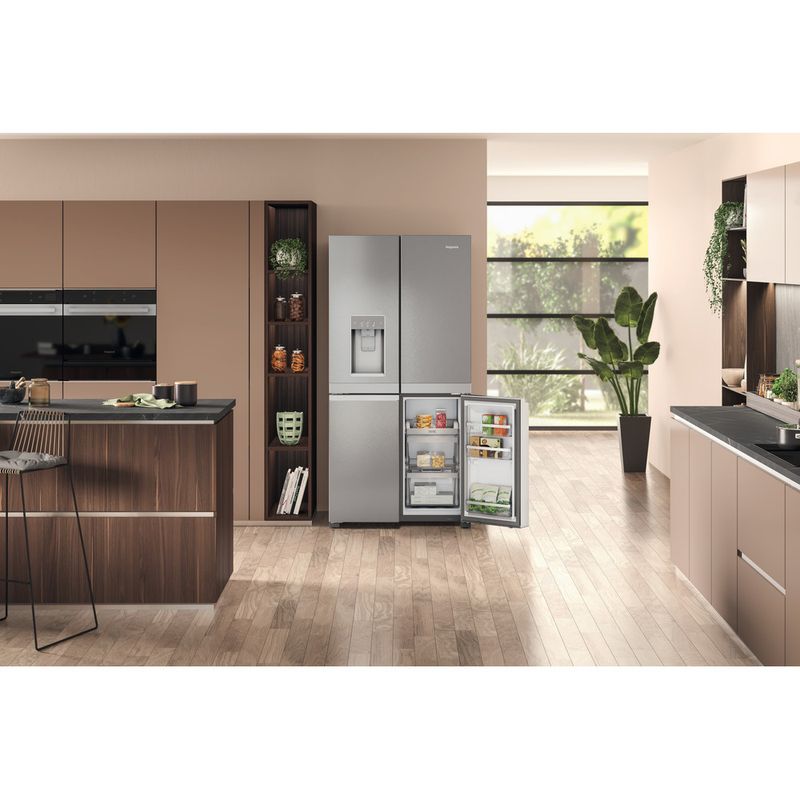 Hotpoint Side-by-Side Freestanding HQ9I MO2L G Inox Look Lifestyle detail