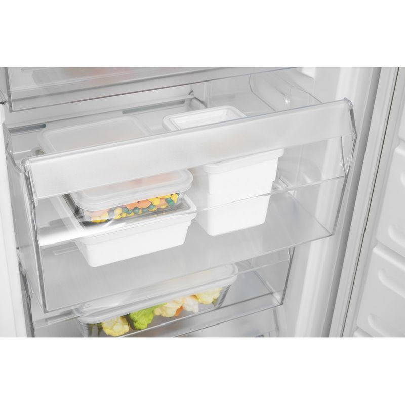 Hotpoint Freezer Built-in HF 1801 E F2 UK White Drawer