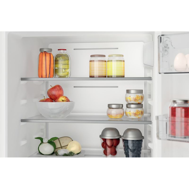 Hotpoint Fridge Freezer Built-in HTC18 T112 UK White 2 doors Lifestyle detail