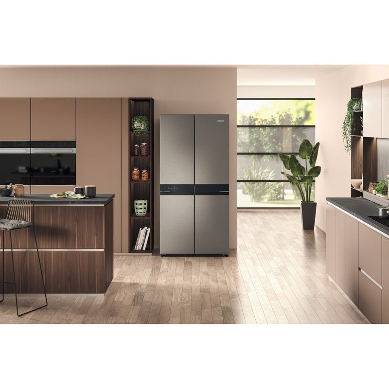 Hotpoint Side-by-Side Freestanding HQ9 U2BL G Black/Inox Lifestyle frontal