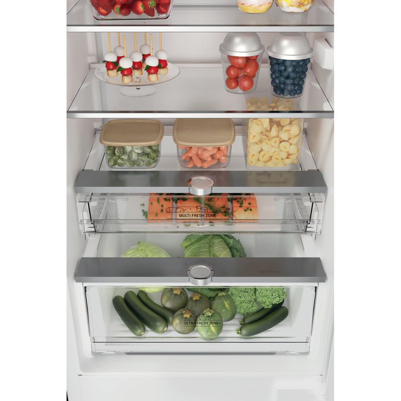 Hotpoint Fridge Freezer Built-in HTC20 T322 UK White 2 doors Drawer