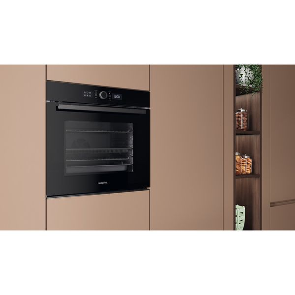 Hotpoint OVEN Built-in HOI4S8PM0BUK Electric A+ Lifestyle perspective