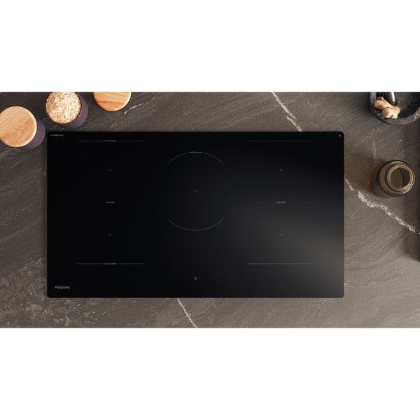 Hotpoint HOB HEX9024DCFF2 Black Induction vitroceramic Lifestyle frontal