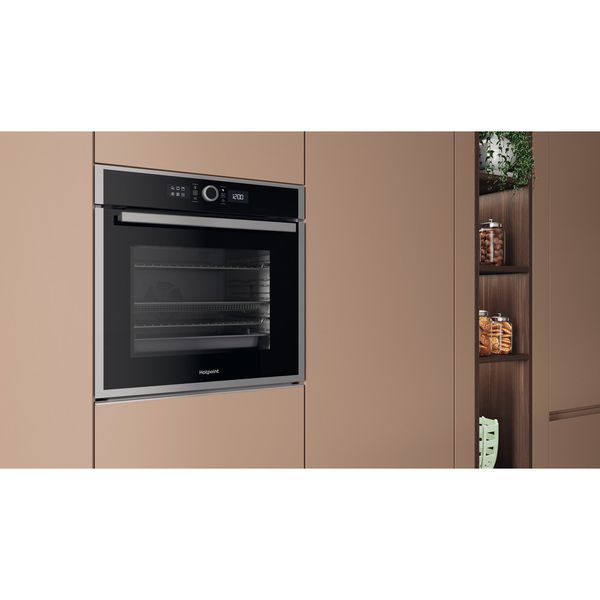 Hotpoint OVEN Built-in HOI4S8CM0XUK Electric A+ Lifestyle perspective