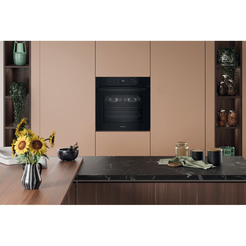 Hotpoint-OVEN-Built-in-HO-455HZ-B-UK-Electric-A-Lifestyle-frontal