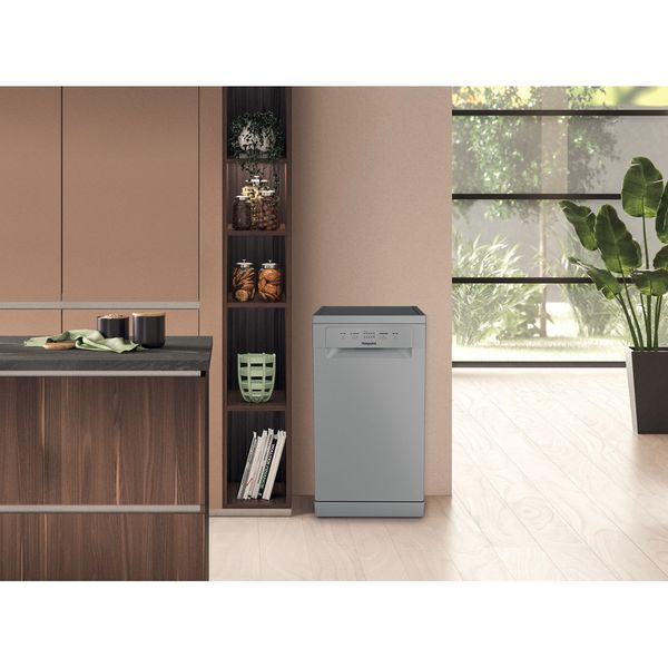 Hotpoint Dishwasher Freestanding HP2FE10CS90SUK Freestanding E Lifestyle frontal