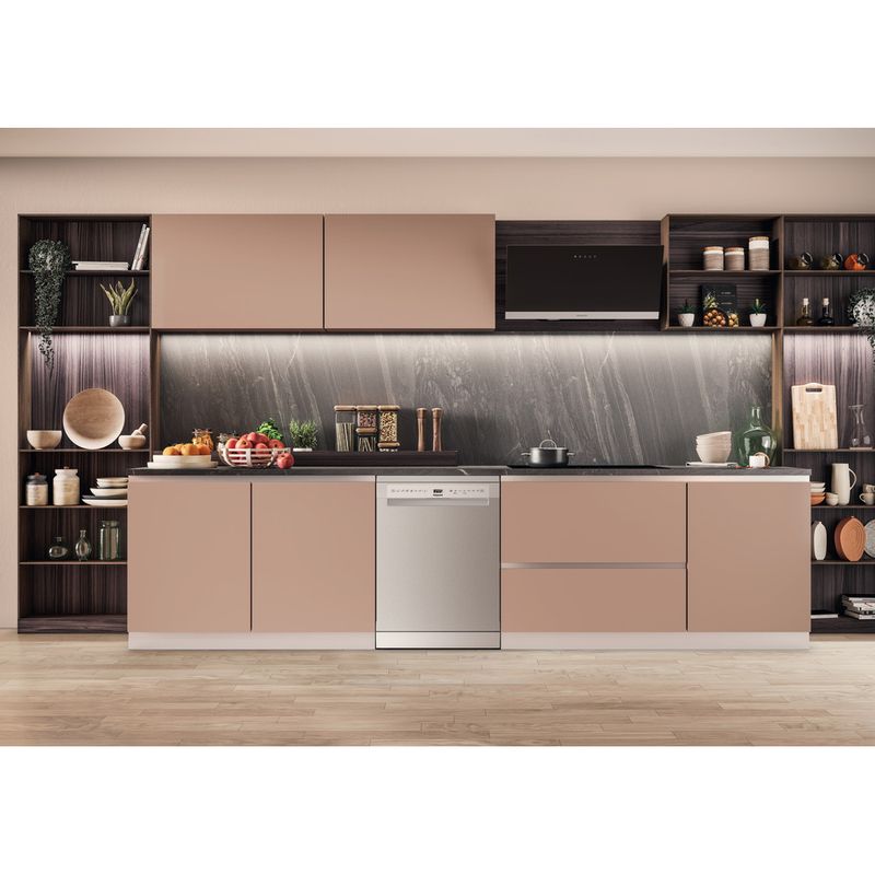 Hotpoint Dishwasher Freestanding H8F HS61X UK Freestanding A Lifestyle detail