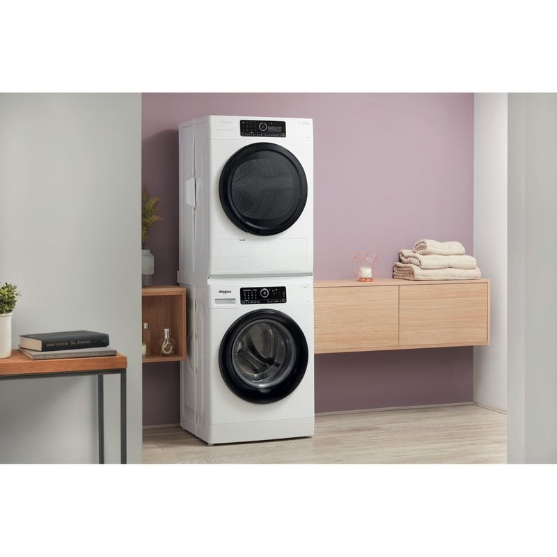 Whirlpool-WASHING-KCL103-Lifestyle-perspective