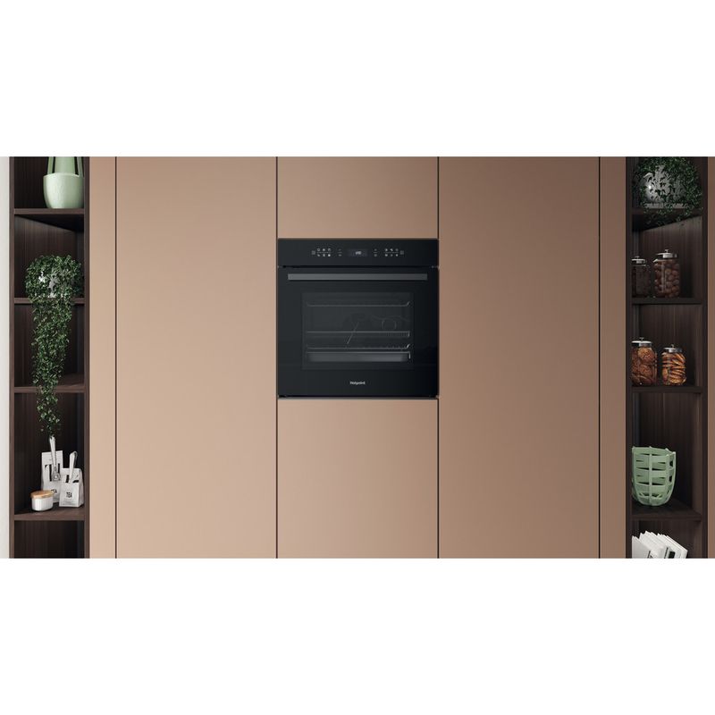 Hotpoint OVEN Built-in HOI78PHT1SBUK Electric A+ Lifestyle frontal