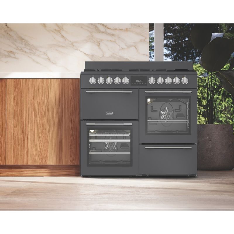 Hotpoint-Cooker-RH100FA21A-Antracite-Mixed-Lifestyle-frontal