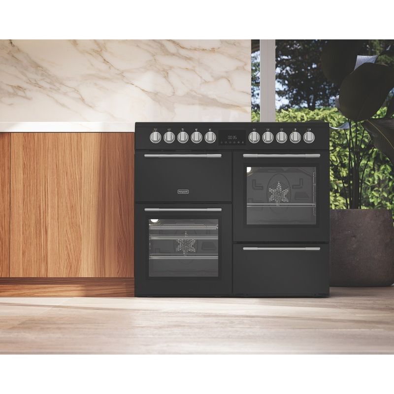 Hotpoint-Cooker-RH100CA21B-Black-Electric-Lifestyle-frontal