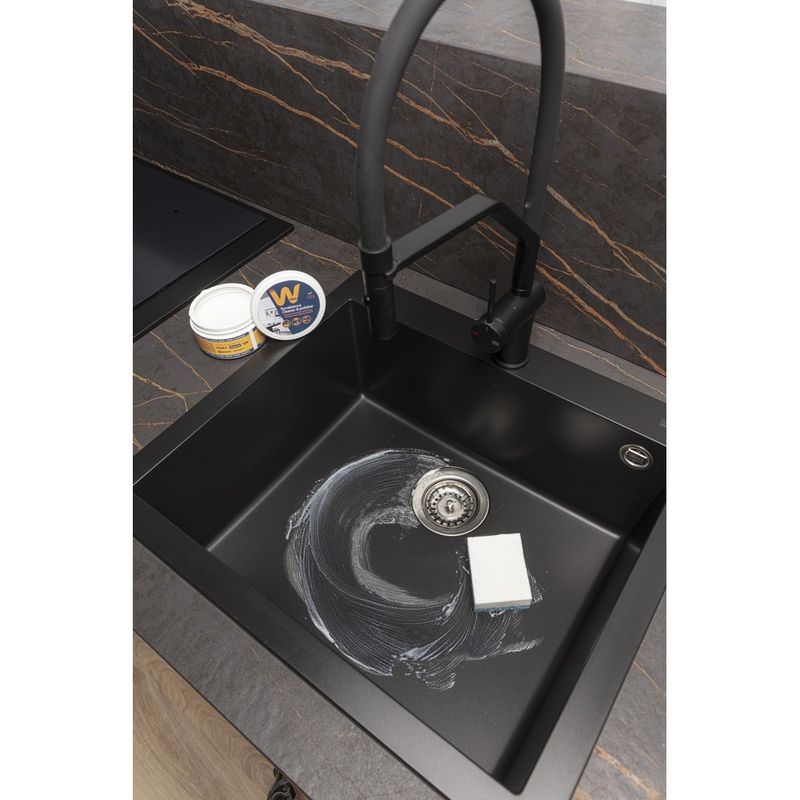 Whirlpool-KITCHEN-UNC502-Lifestyle-perspective