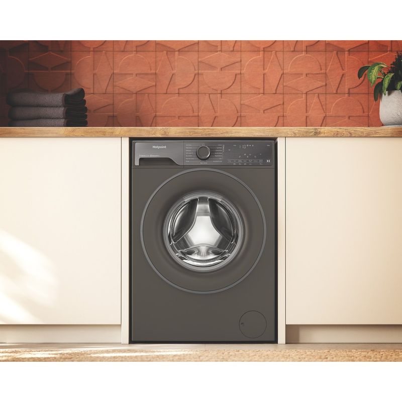 Hotpoint-Washing-machine-Freestanding-HB103WGCAREUK-Manhattan-Grey-Front-loader-A-Lifestyle-frontal