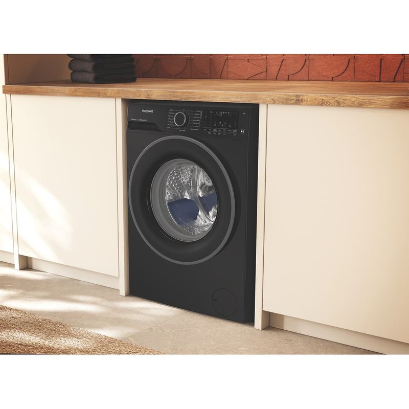 Hotpoint Washing machine Freestanding HB93WBCAREUK Black Front loader A Lifestyle perspective