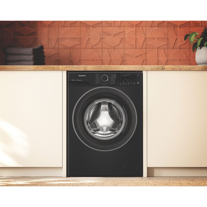 Hotpoint-Washing-machine-Freestanding-HB123WBCAREUK-Black-Front-loader-A-Lifestyle-frontal