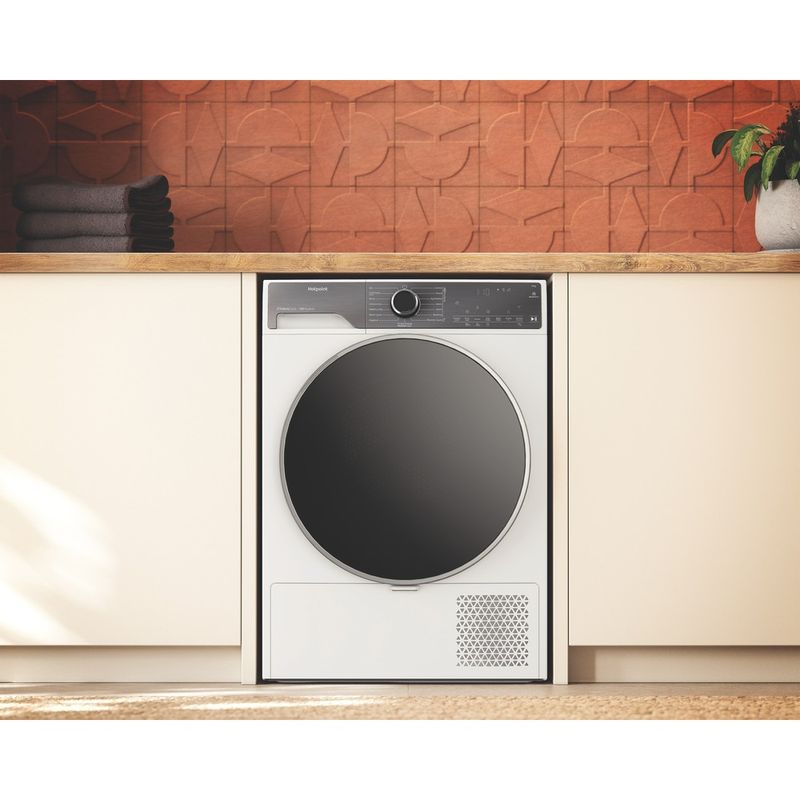Hotpoint-Dryer-CHD96MWBSUK-White-Lifestyle-frontal